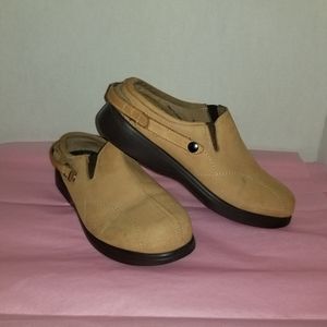 Nature's Stride Nantucket therapeutic shoes for women